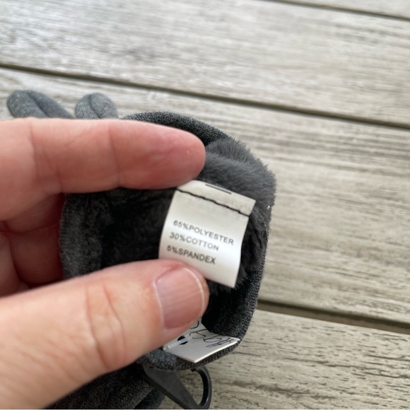 Elegant Gray Pearl-Embellished Fleece Lined Smartphone Friendly Gloves NWT - Picture 5 of 6